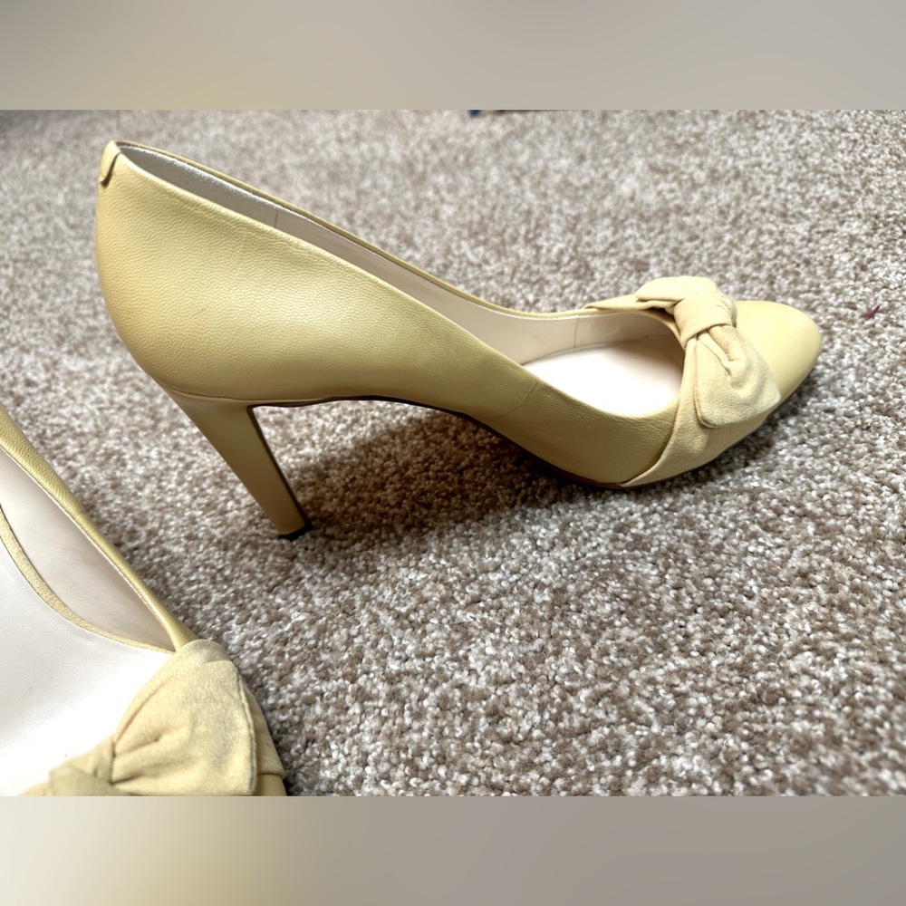 Nine West Yellow Dress Shoes